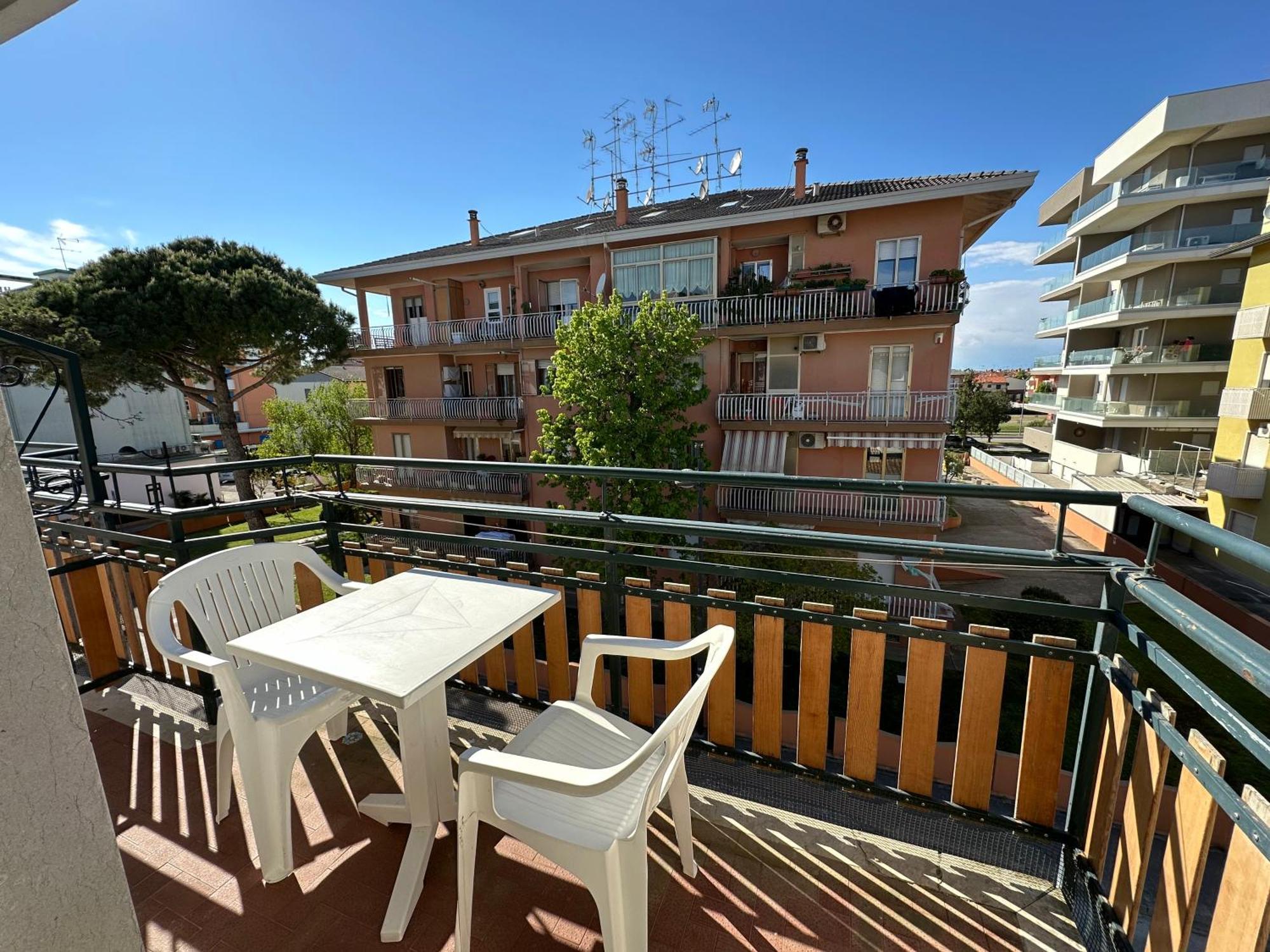 Apartamento Residenza Mazzanti - Agenzia Cocal Caorle Exterior foto